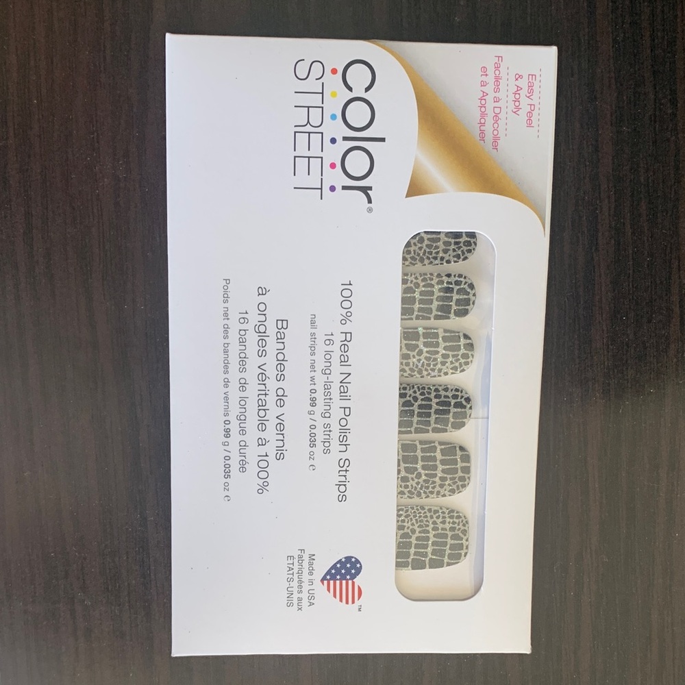 Color Street Nail Strips - Gold and Black Design